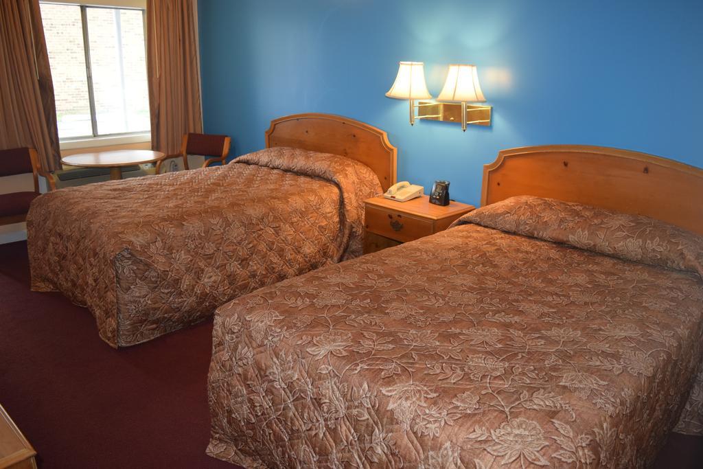 ניופורט ניוז Fort Eustis Inn מראה חיצוני תמונה