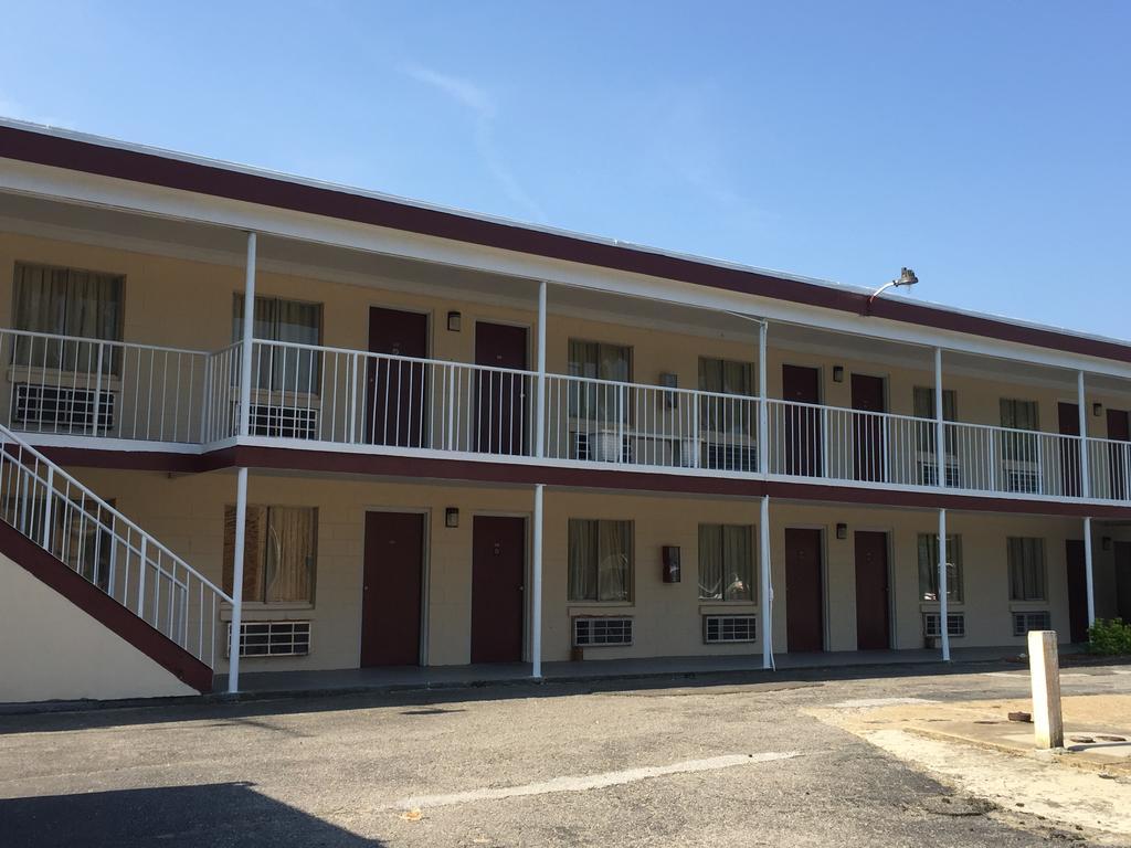 ניופורט ניוז Fort Eustis Inn מראה חיצוני תמונה