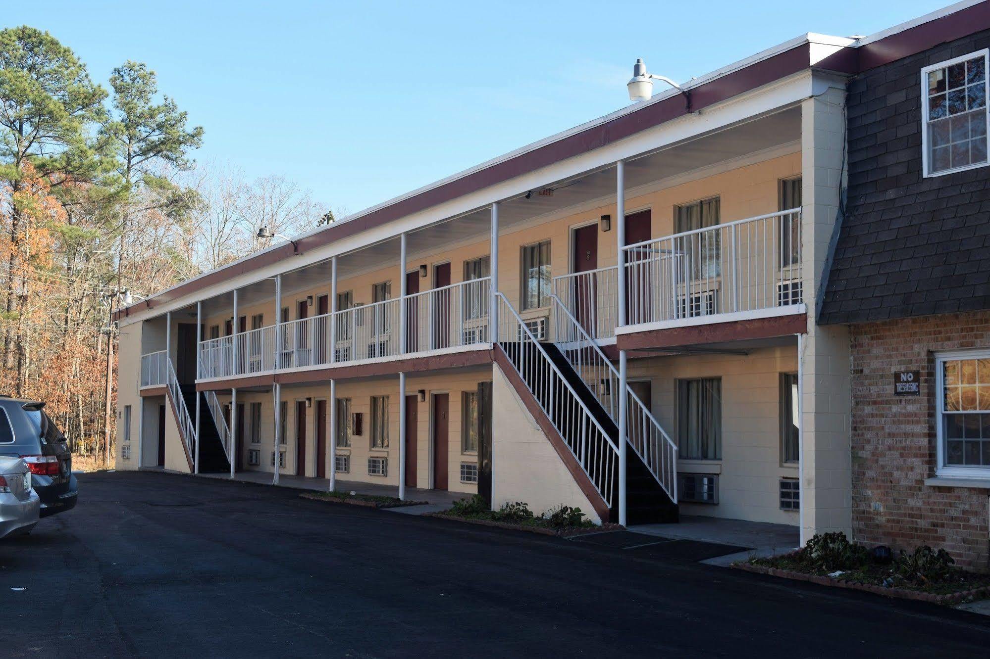ניופורט ניוז Fort Eustis Inn מראה חיצוני תמונה